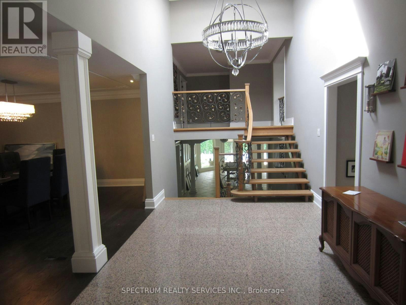 135 Hayhoe Avenue, Vaughan, ON, L4L 1S5 - 8