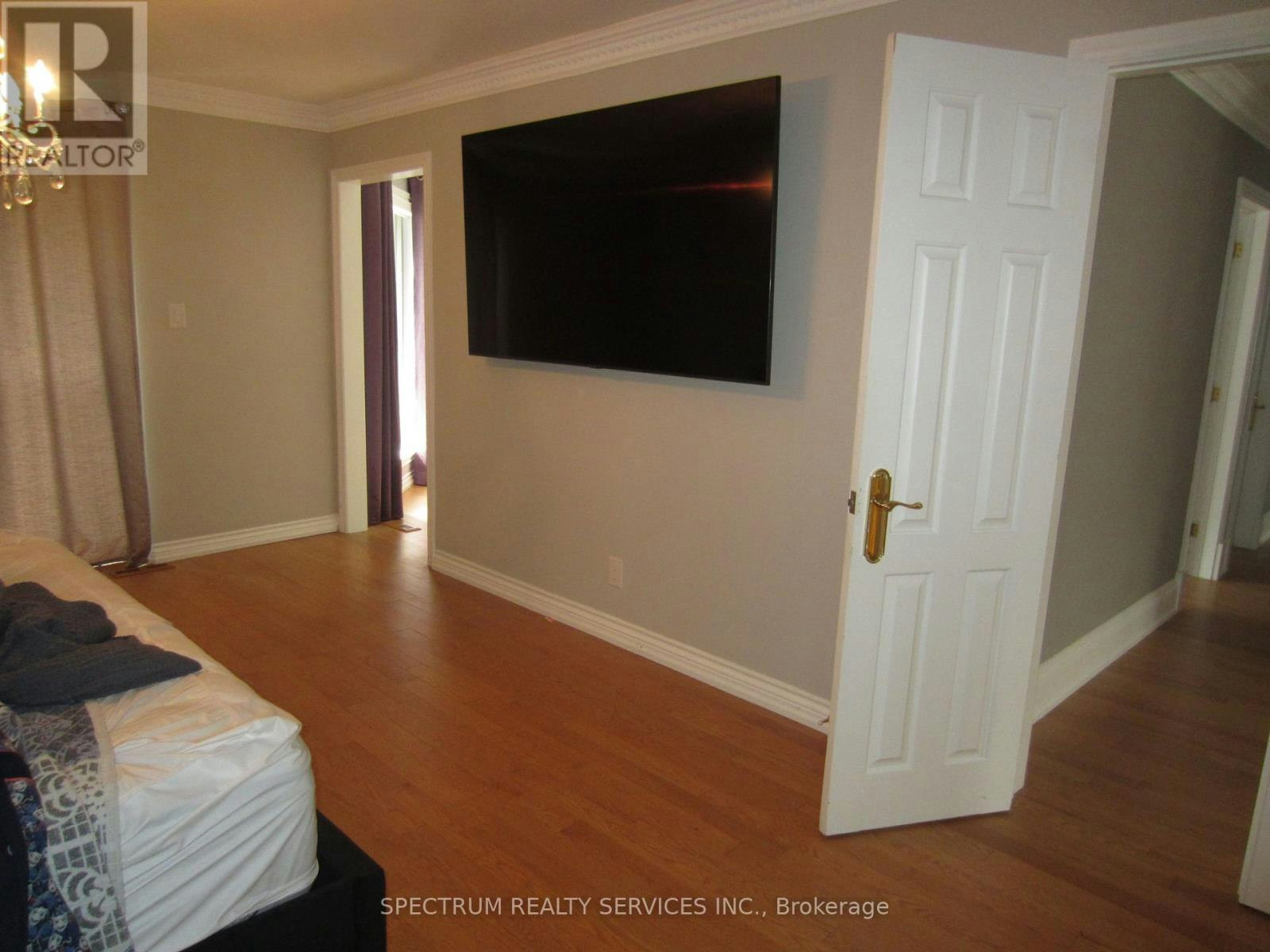 135 Hayhoe Avenue, Vaughan, ON, L4L 1S5 - 23