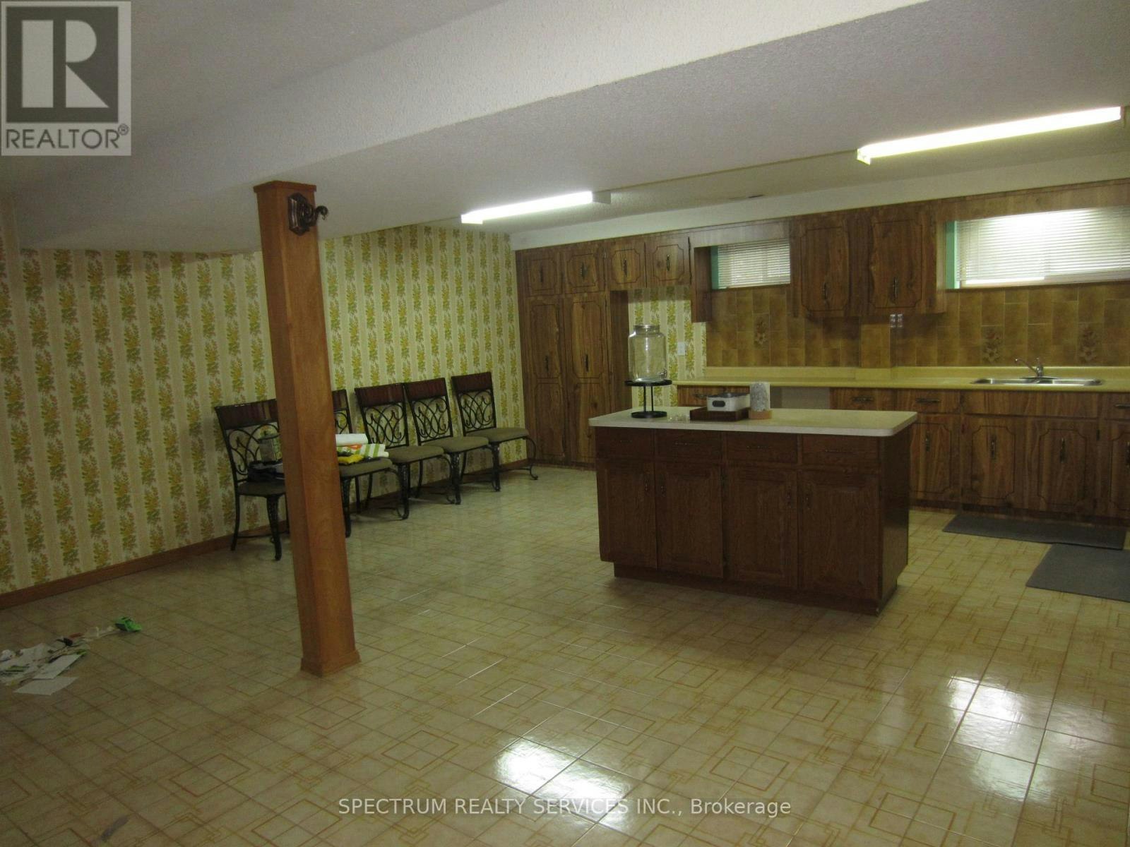 135 Hayhoe Avenue, Vaughan, ON, L4L 1S5 - 21