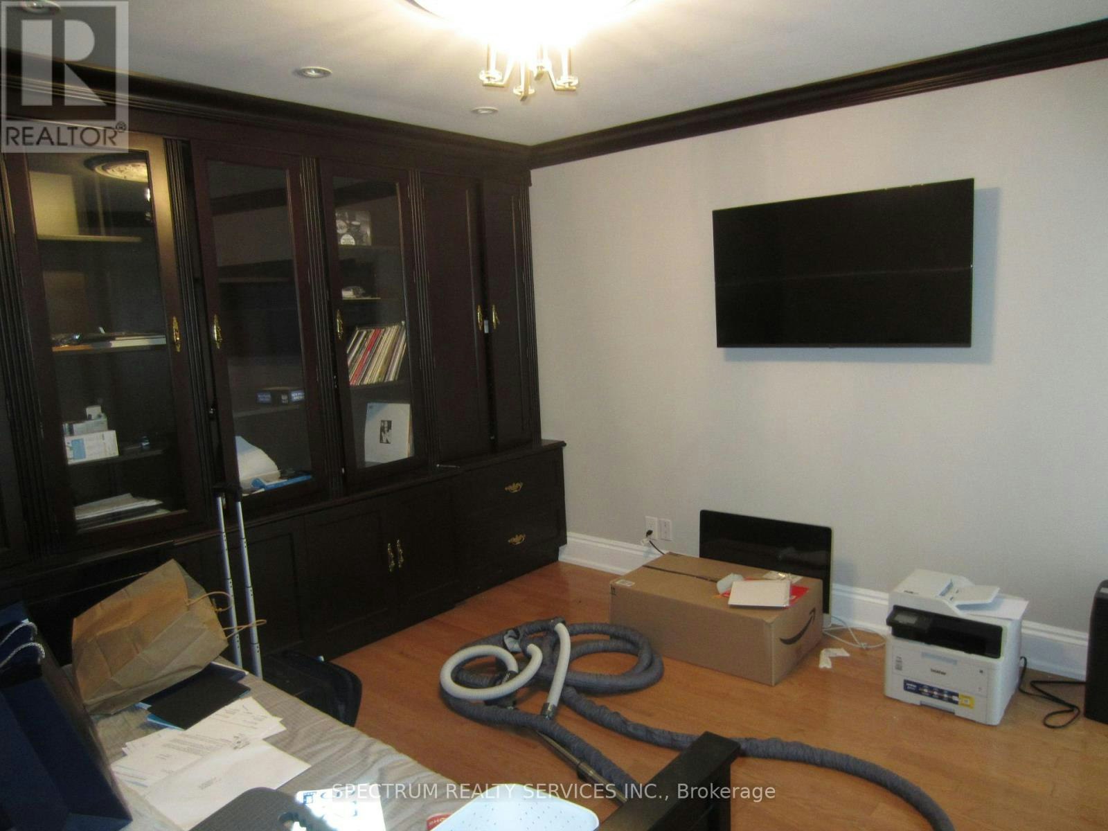 135 Hayhoe Avenue, Vaughan, ON, L4L 1S5 - 9
