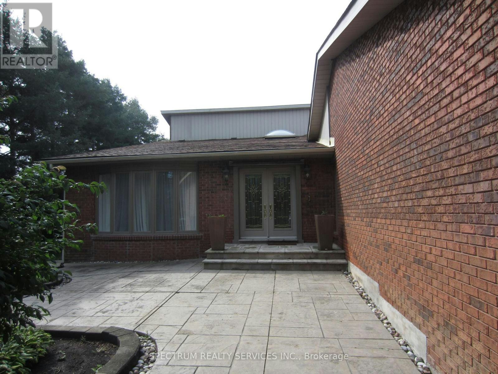 135 Hayhoe Avenue, Vaughan, ON, L4L 1S5 - 3