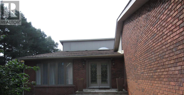 135 Hayhoe Avenue, Vaughan, ON, L4L 1S5 - 3