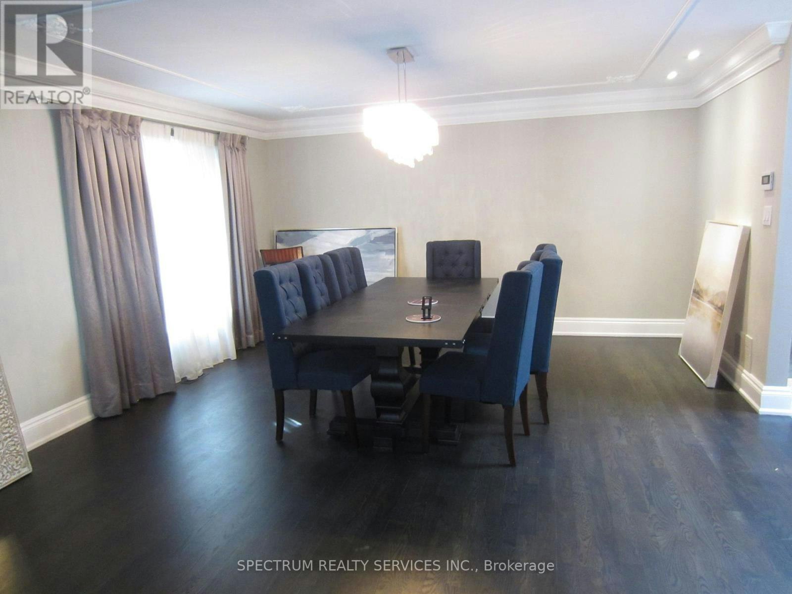 135 Hayhoe Avenue, Vaughan, ON, L4L 1S5 - 7