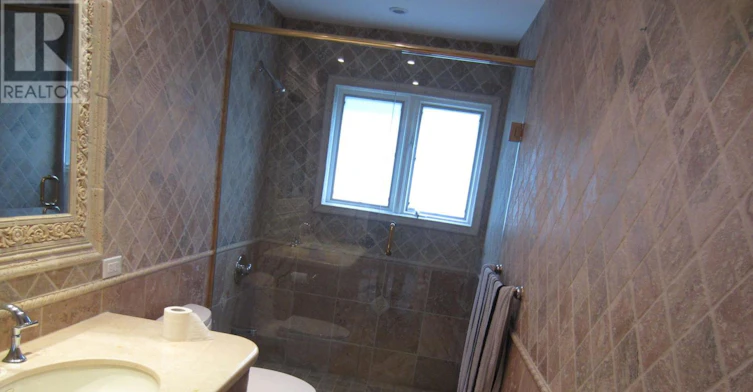 135 Hayhoe Avenue, Vaughan, ON, L4L 1S5 - 20