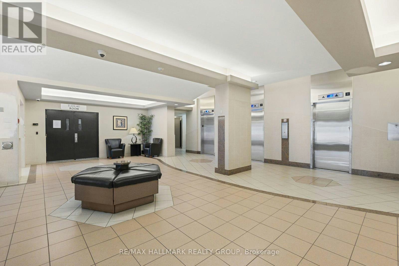 210-900 Dynes Road, Ottawa, ON, K2C 3L6 - 3