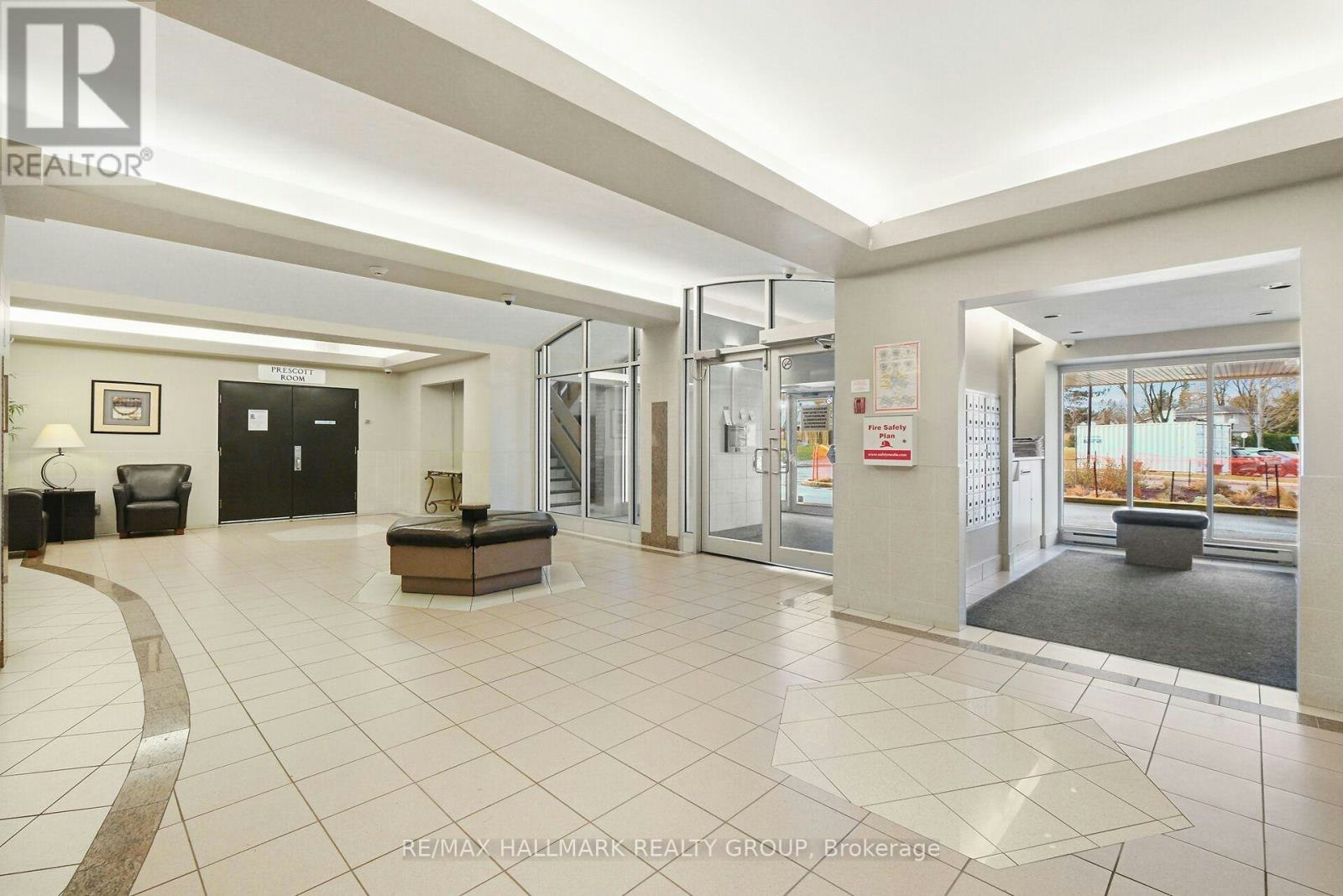 210-900 Dynes Road, Ottawa, ON, K2C 3L6 - 2