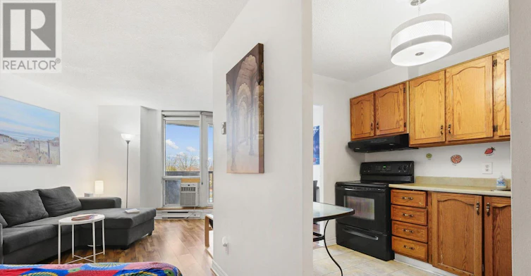 210-900 Dynes Road, Ottawa, ON, K2C 3L6 - 9