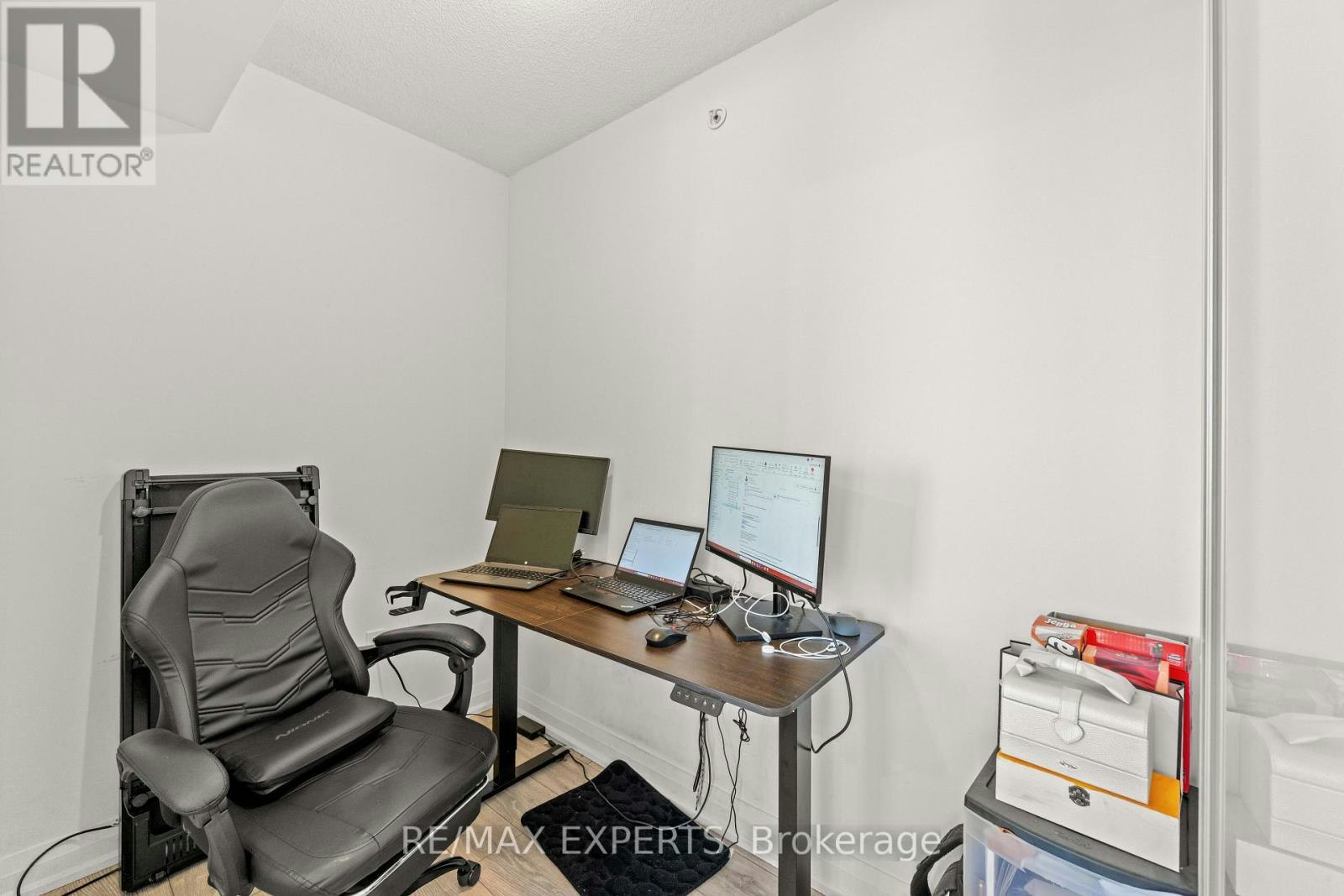1902-30 Gibbs Road, Toronto, ON, M9B 0E4 - 23