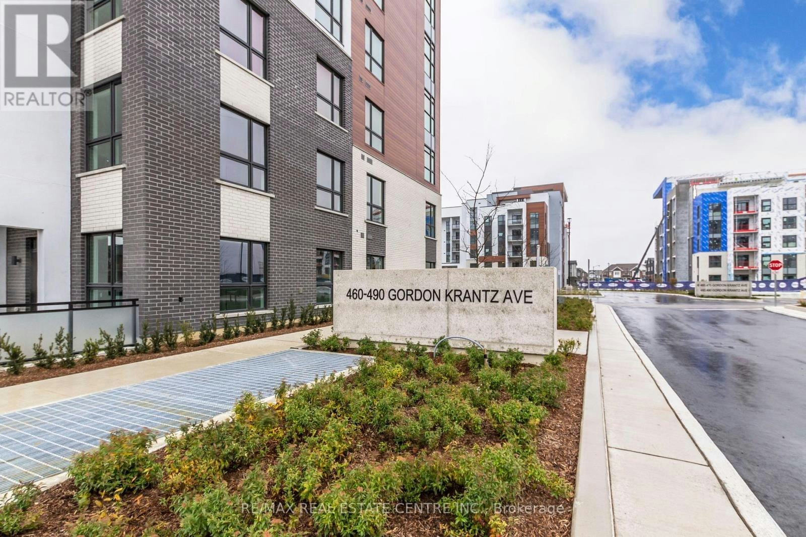 207-460 Gordon Krantz Avenue, Milton, ON, L9E 1Z2 - 3