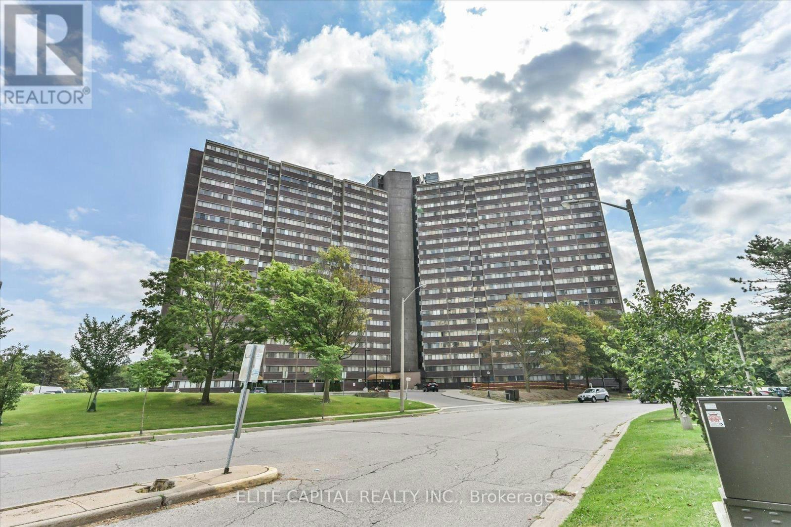 1710-11 Wincott Drive, Toronto, ON, M9R 2R9