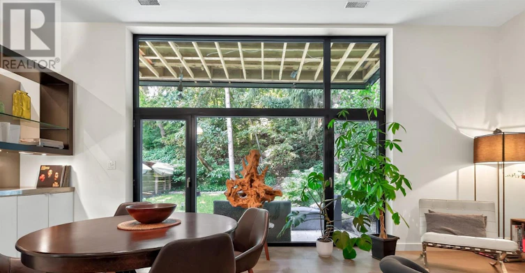 90A Kingsway Way SOUTH, Toronto, ON, M6S 3T3 - 10