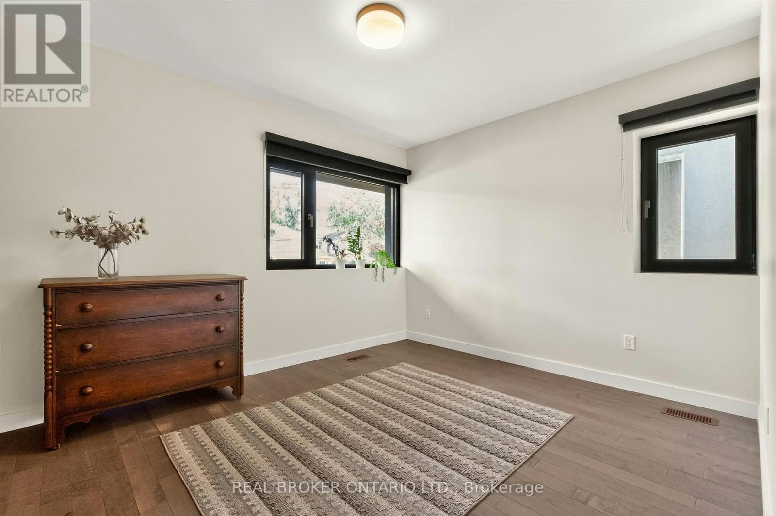 90A Kingsway Way SOUTH, Toronto, ON, M6S 3T3 - 21