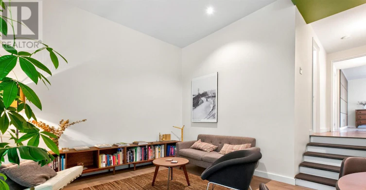 90A Kingsway Way SOUTH, Toronto, ON, M6S 3T3 - 12