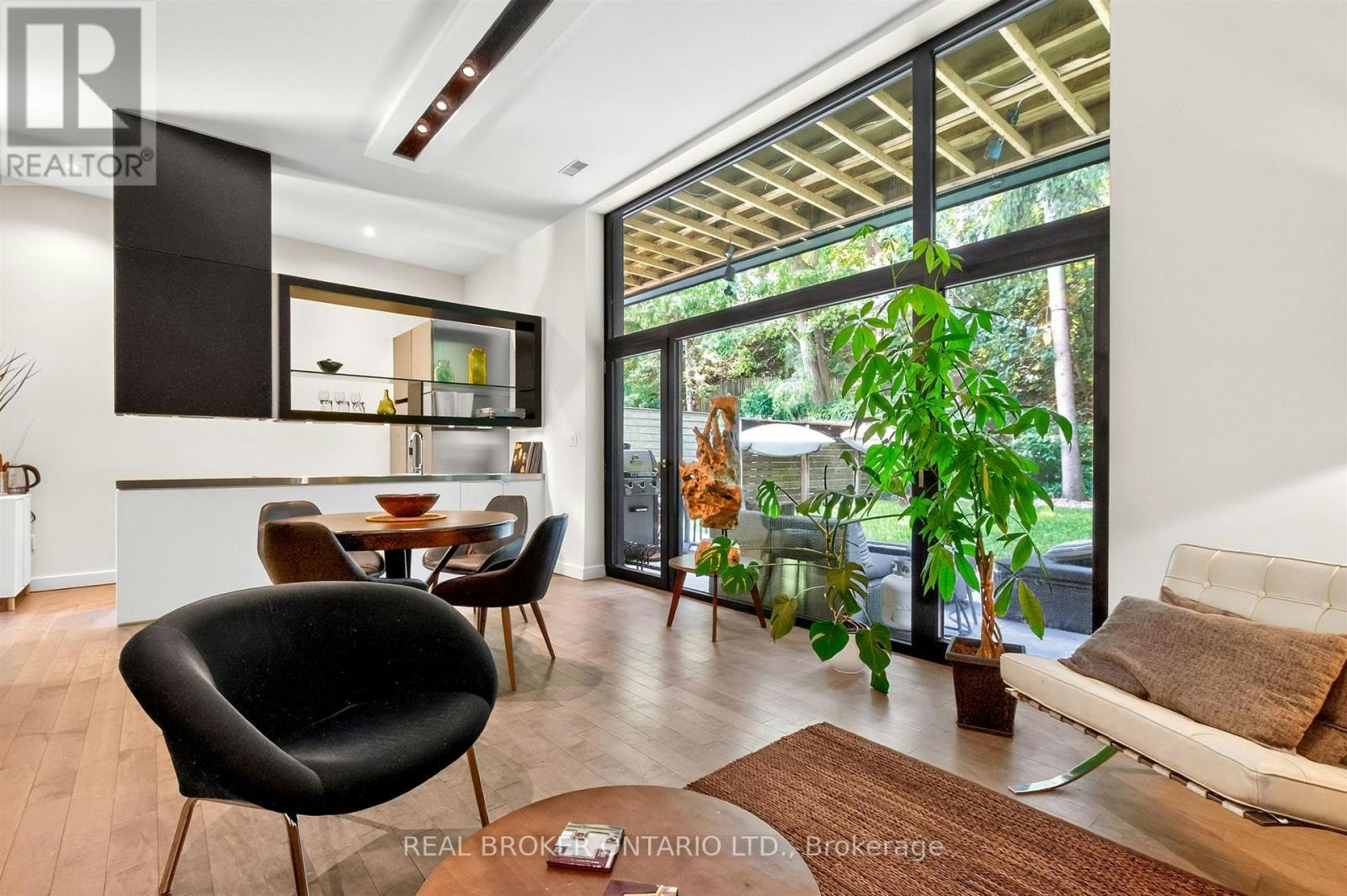 90A Kingsway Way SOUTH, Toronto, ON, M6S 3T3 - 14