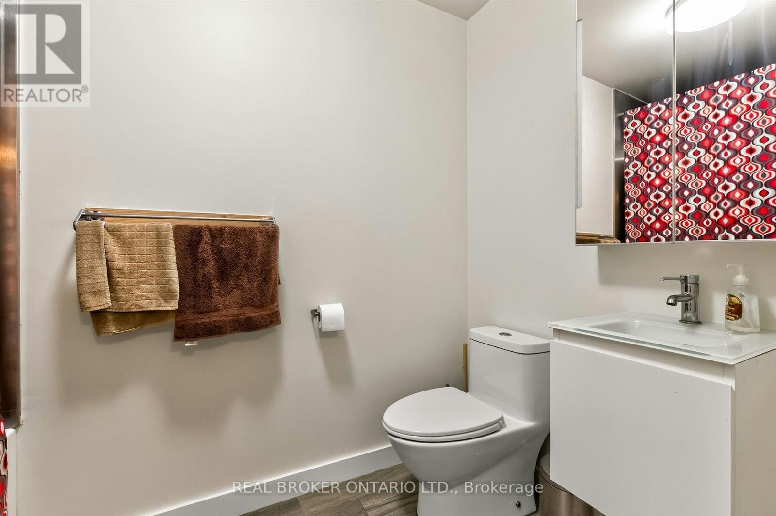 90A Kingsway Way SOUTH, Toronto, ON, M6S 3T3 - 24