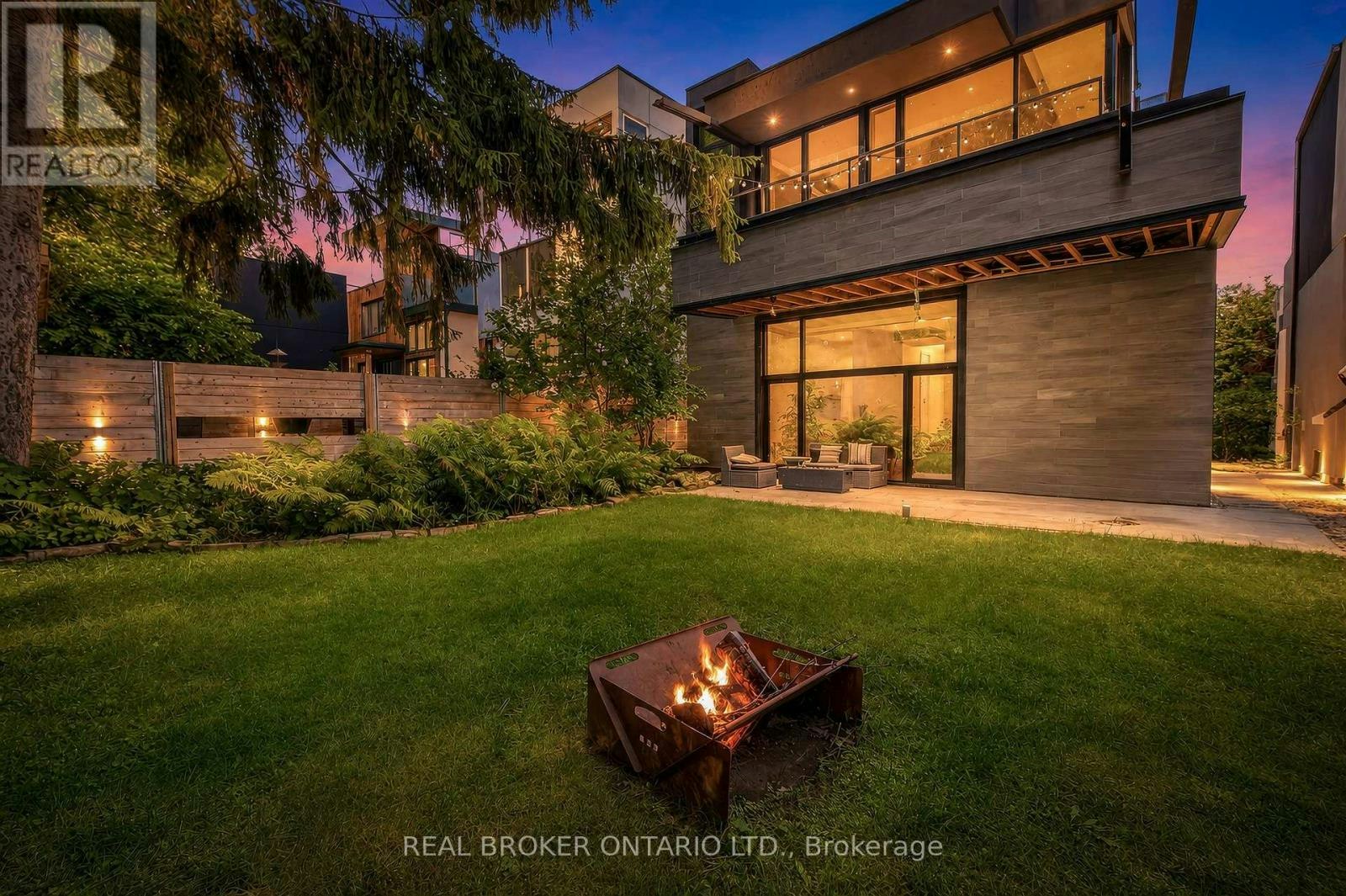 90A Kingsway Way SOUTH, Toronto, ON, M6S 3T3 - 27