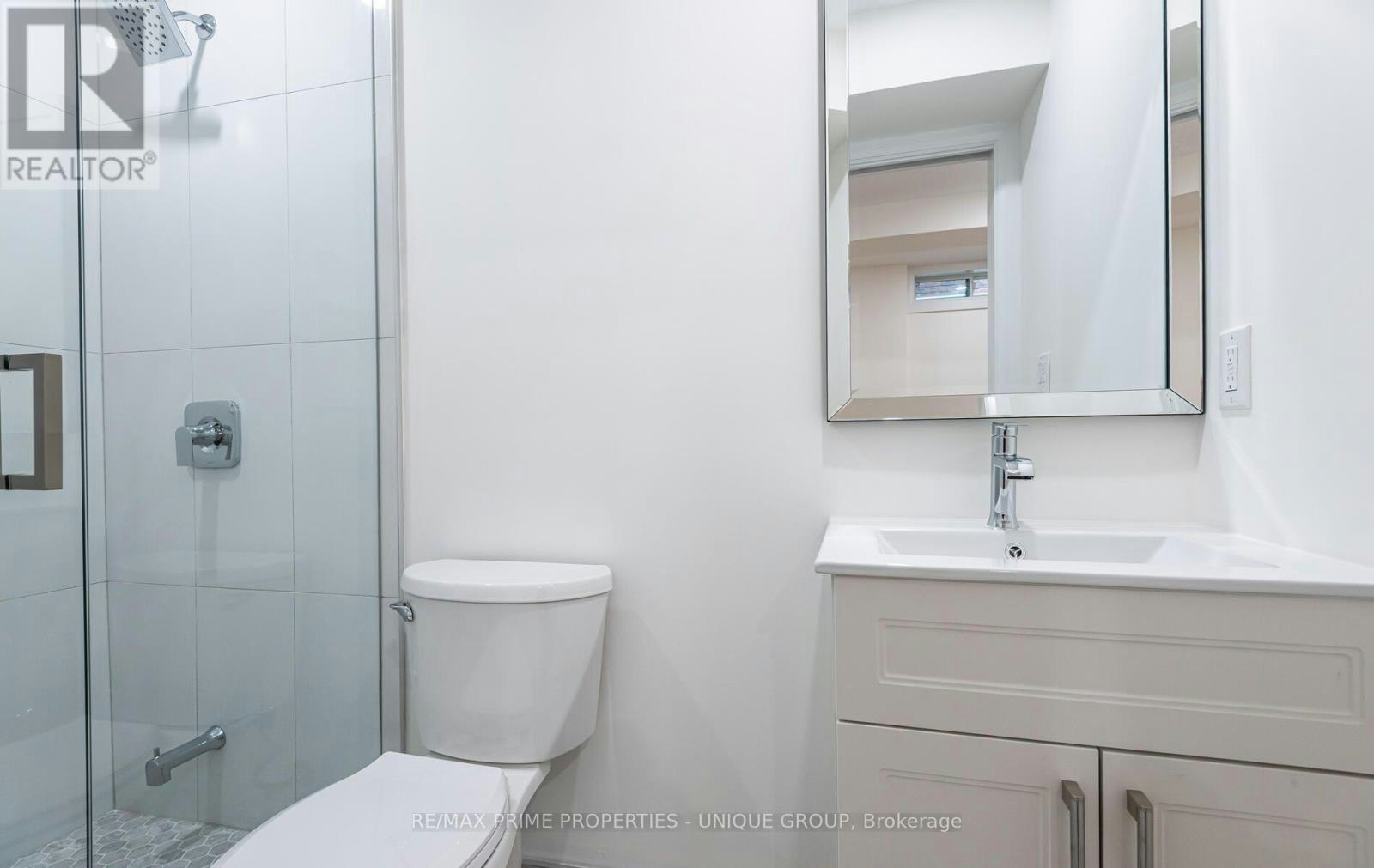 3-45 Astoria Avenue, Toronto, ON, M6N 2V6 - 11