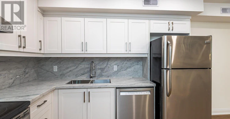 3-45 Astoria Avenue, Toronto, ON, M6N 2V6 - 6