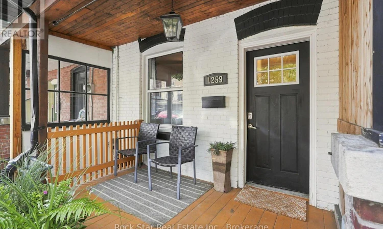 1259 Davenport Road