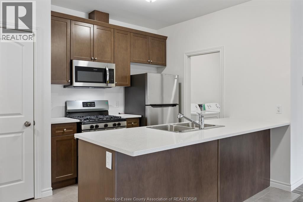 316-1888 Westview Park, Lasalle, ON, N9H 0M1 - 3