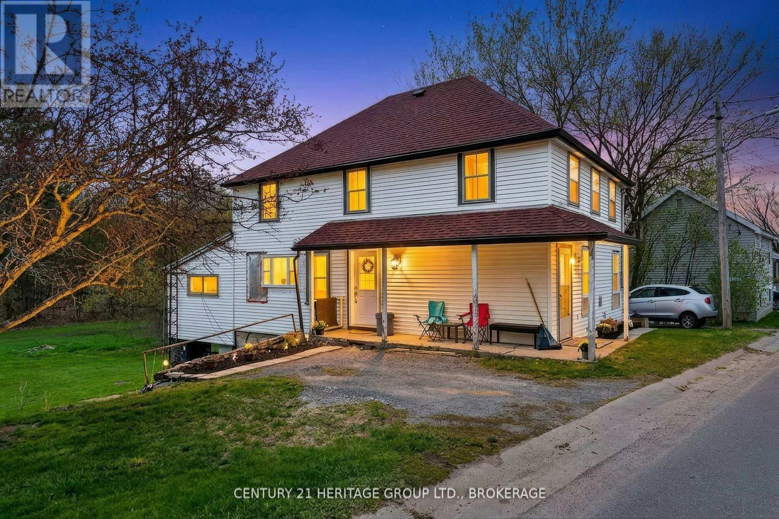 5886 Wilmer Road, South Frontenac, ON, K0H 2L0