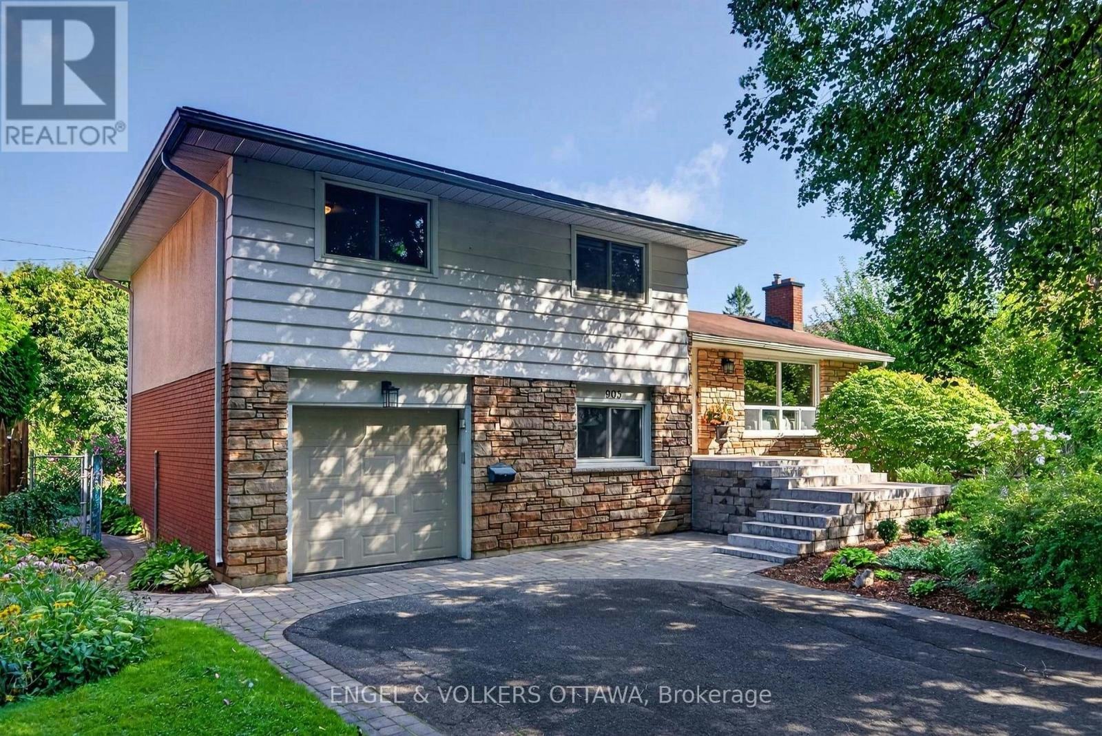 905 Garwood Avenue, Ottawa, ON, K1V 6X2