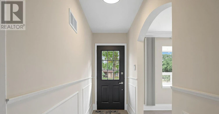 25 Harding Boulevard, Richmond Hill, ON, L4C 1S7 - 2