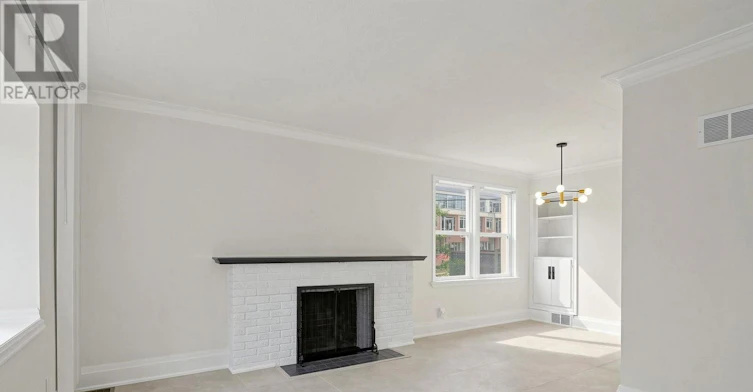 25 Harding Boulevard, Richmond Hill, ON, L4C 1S7 - 3