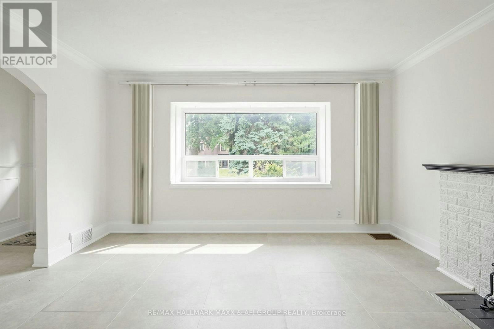 25 Harding Boulevard, Richmond Hill, ON, L4C 1S7 - 5