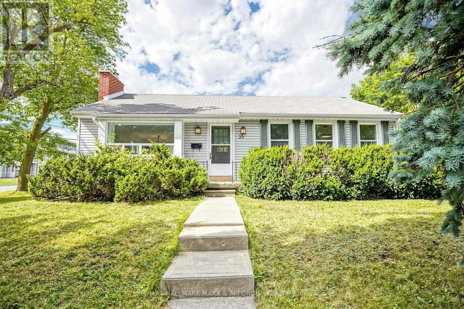 25 Harding Boulevard, Richmond Hill, ON, L4C 1S7