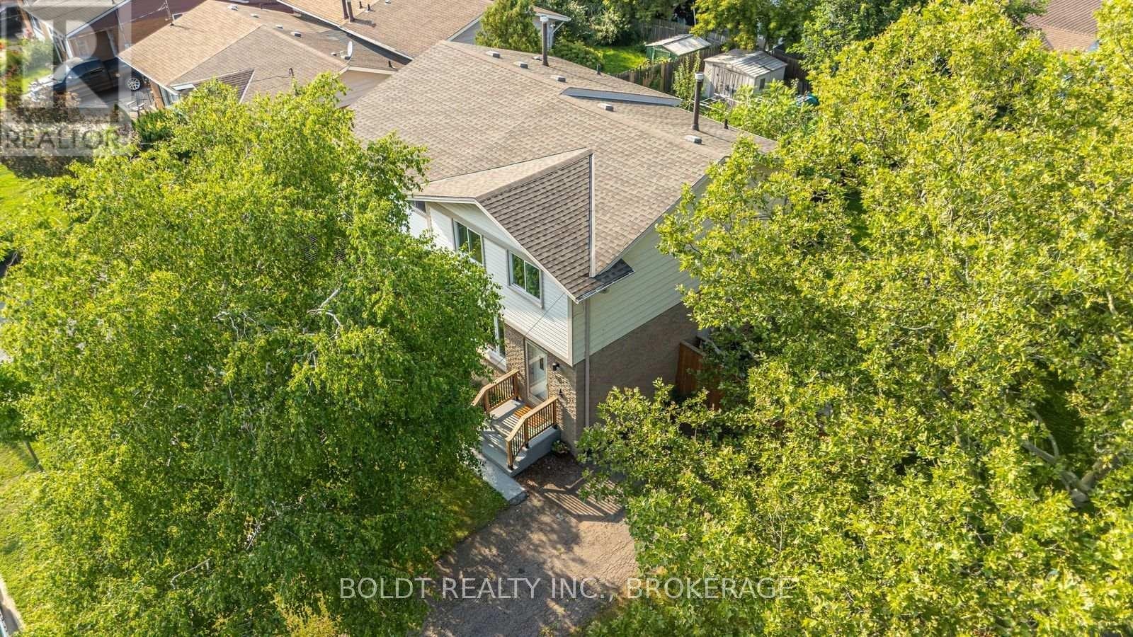 47 Brackencrest Road, St. Catharines, ON, L2P 3K7