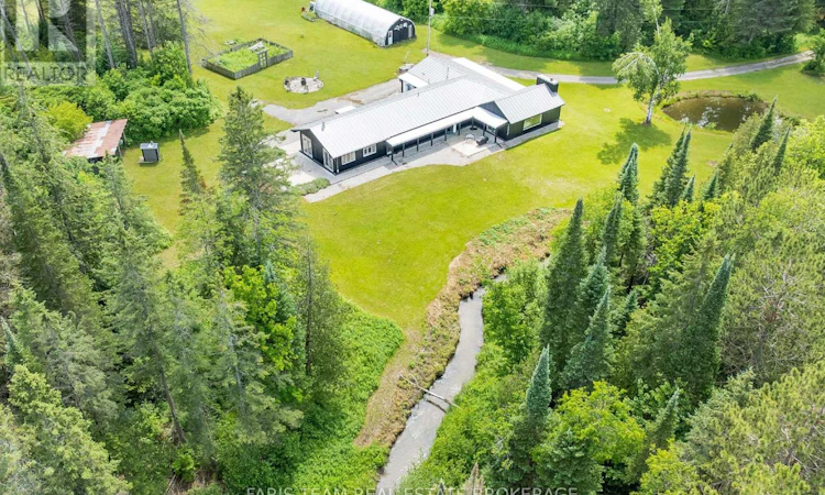 1076 Beaver Lane