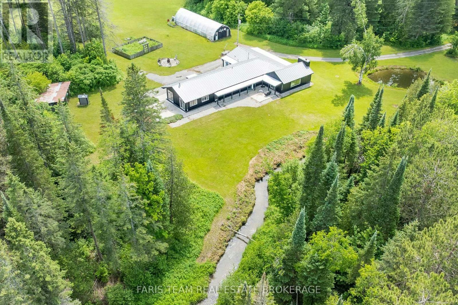 1076 Beaver Lane, Springwater, ON, P0B 1L0