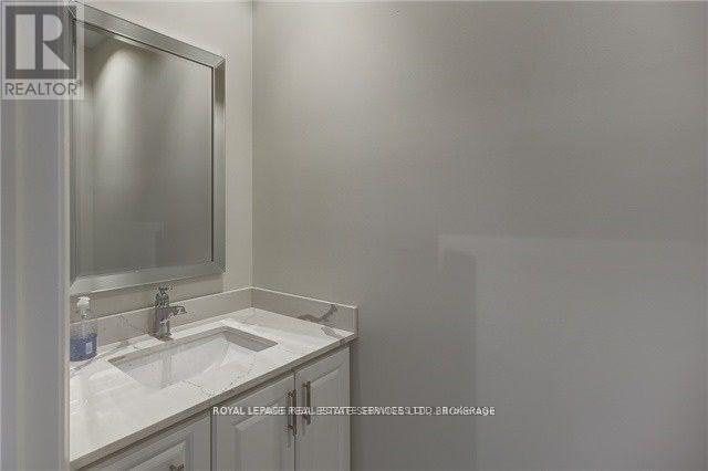 410 Glenlake Avenue, Toronto, ON, M6P 1G7 - 8