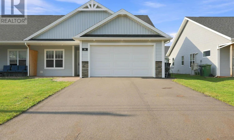34 Essex Crescent