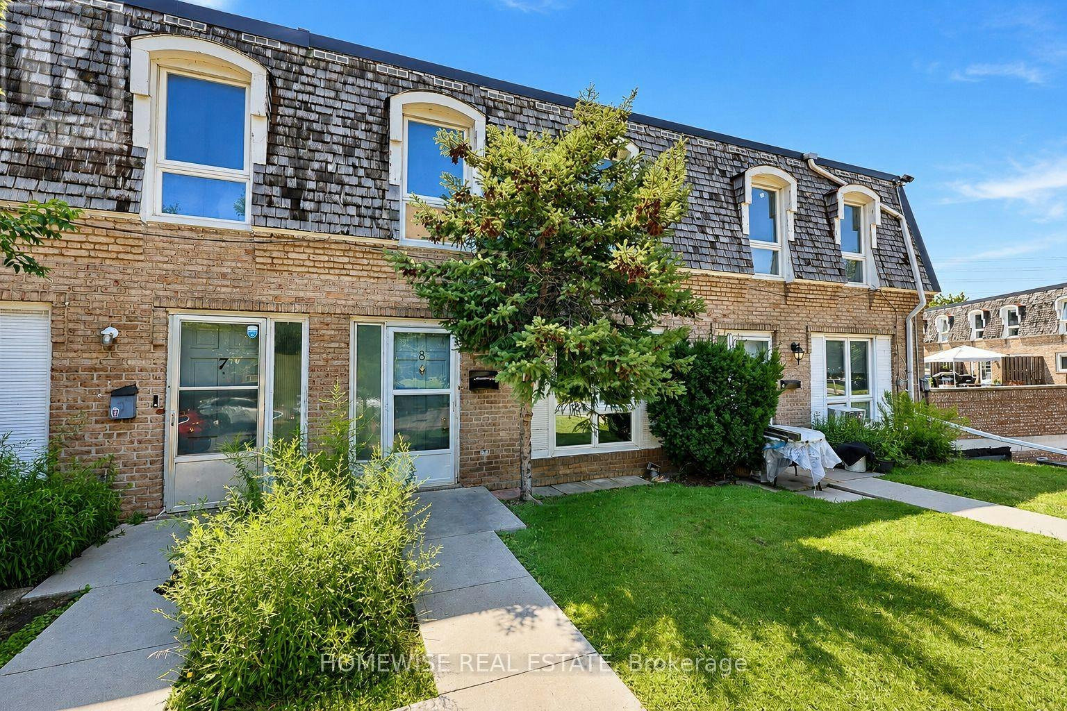 8-1400 Winding Trail, Mississauga, ON, L4X 1W9