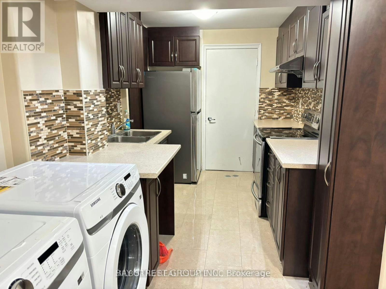 BASEMENT-9 Bluffmeadow Street, Brampton, ON, L6P 3K2 - 4