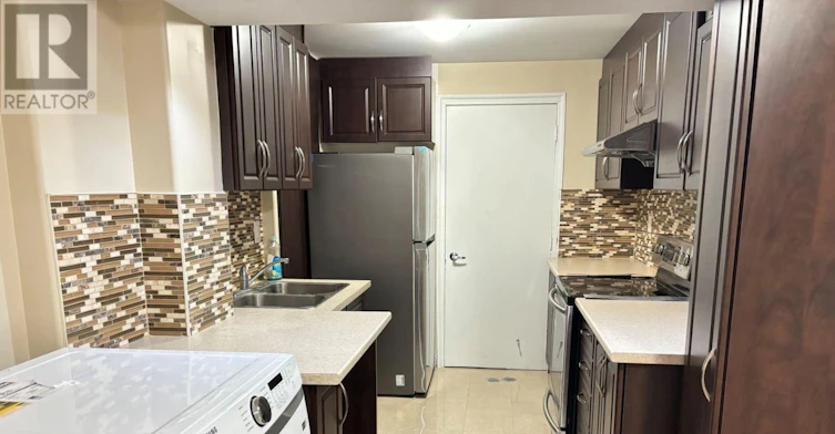 BASEMENT-9 Bluffmeadow Street, Brampton, ON, L6P 3K2 - 4