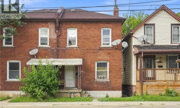 1085 Cannon Street E