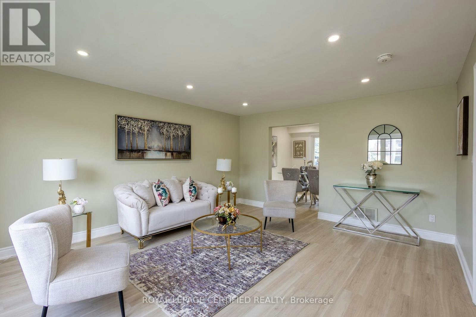 111 Limeridge Road W, Hamilton, ON, L9C 2V3