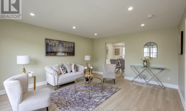 111 Limeridge Road W
