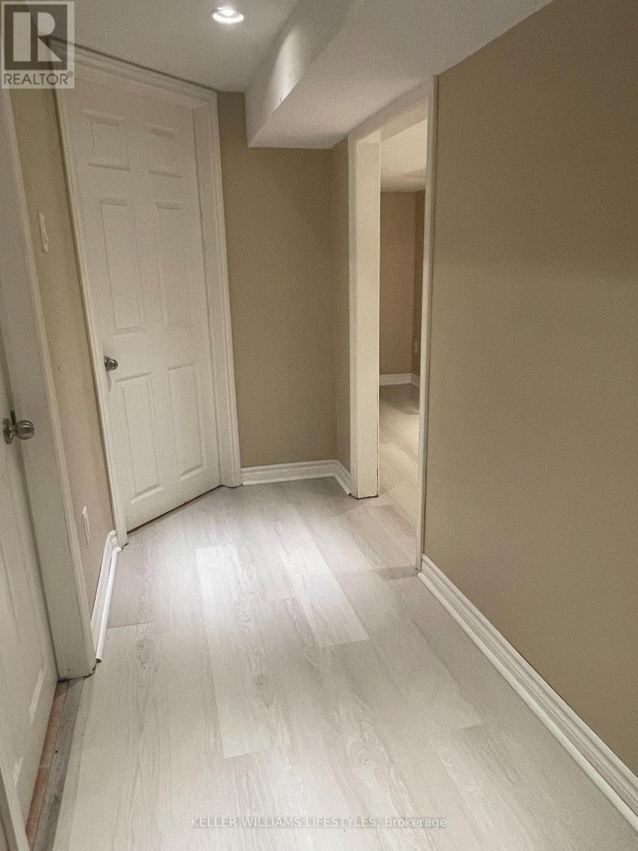 678 Oxford Street E, London, ON, N5Y 3J5 - 4