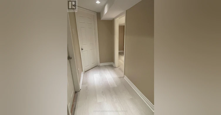 678 Oxford Street E, London, ON, N5Y 3J5 - 4
