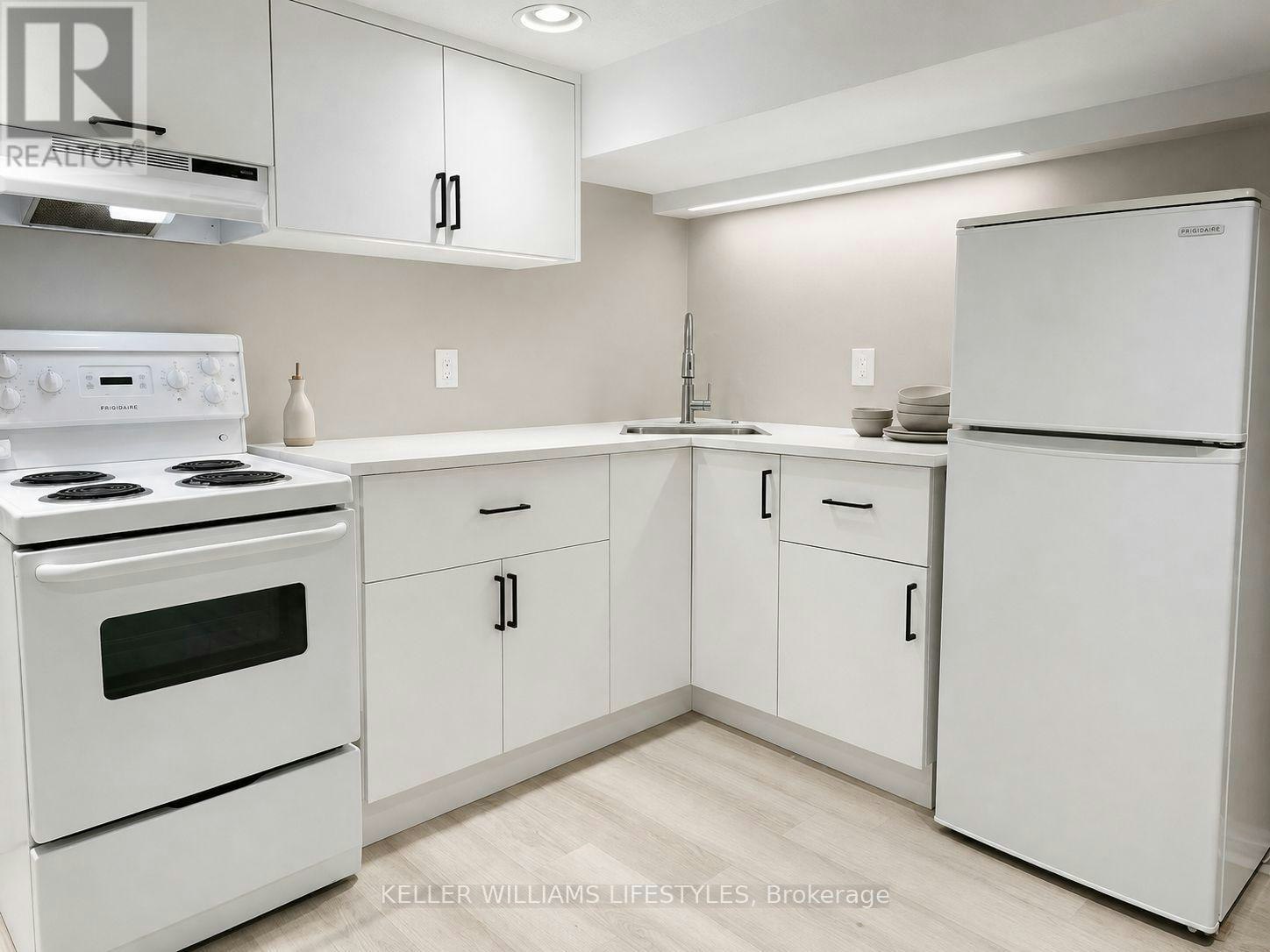 678 Oxford Street E, London, ON, N5Y 3J5 - 2
