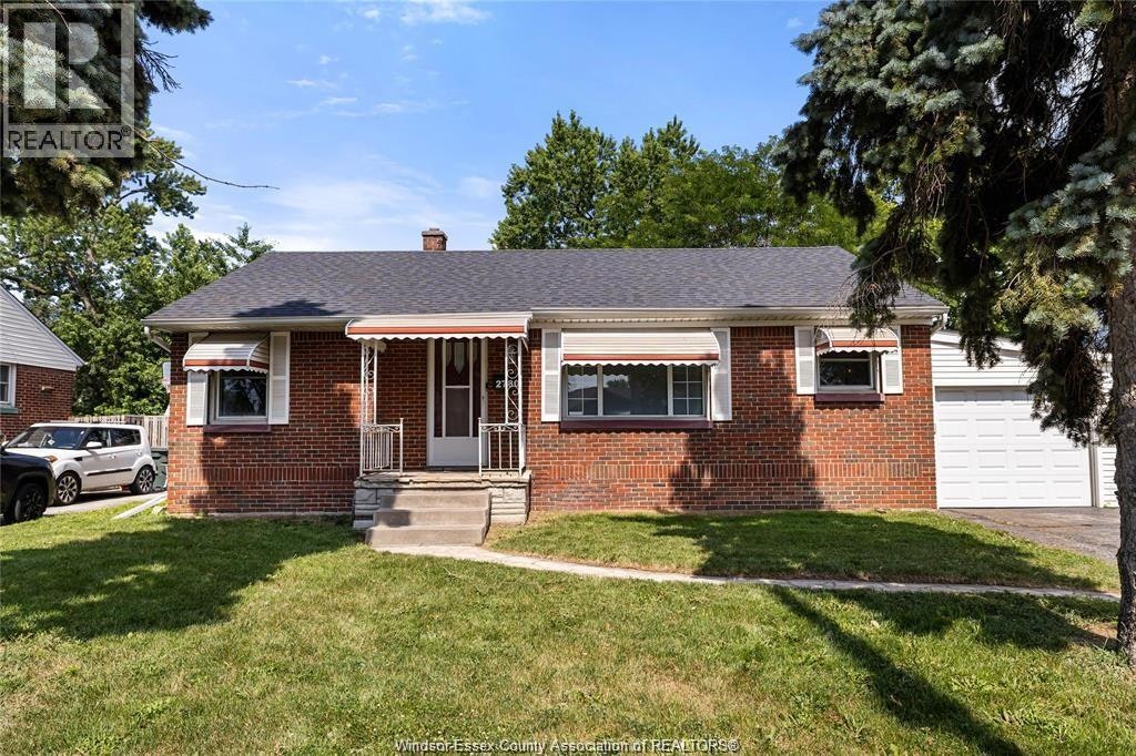 2780 Dominion Boulevard, Windsor, ON, N9E 2M6