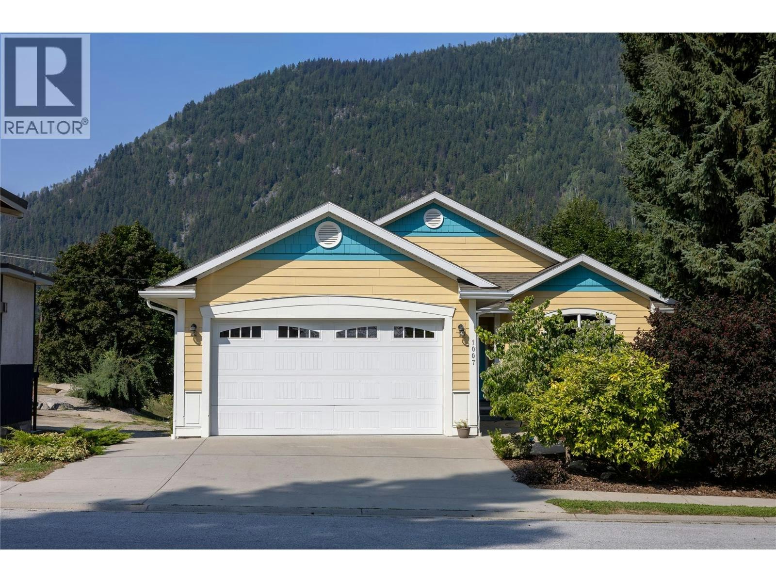 1007 Fourth Street, Nelson, BC, V1L 2T5