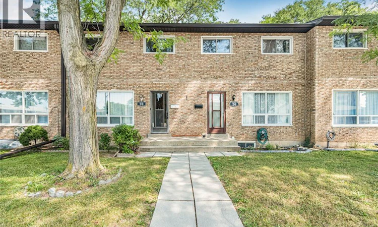 28 Riverdale Drive