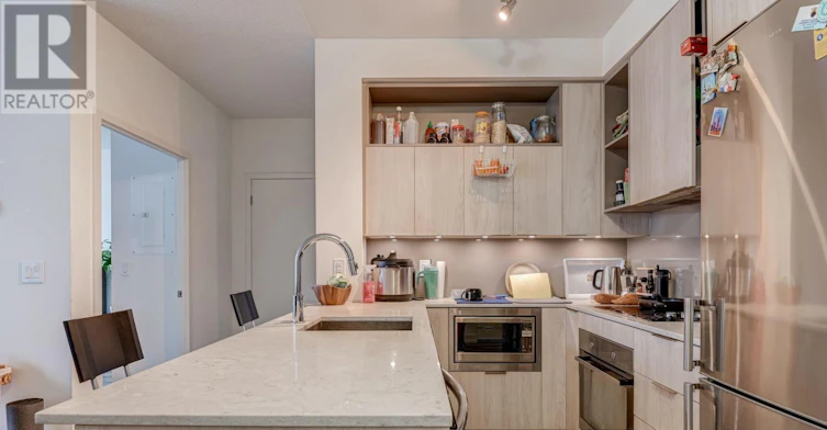 702-200 Sackville Street, Toronto, ON, M5A 0C4 - 5