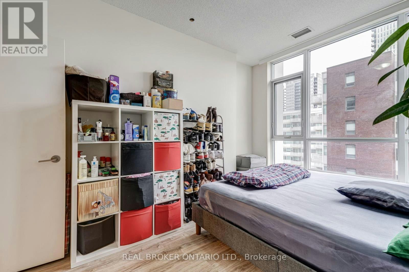 702-200 Sackville Street, Toronto, ON, M5A 0C4 - 15