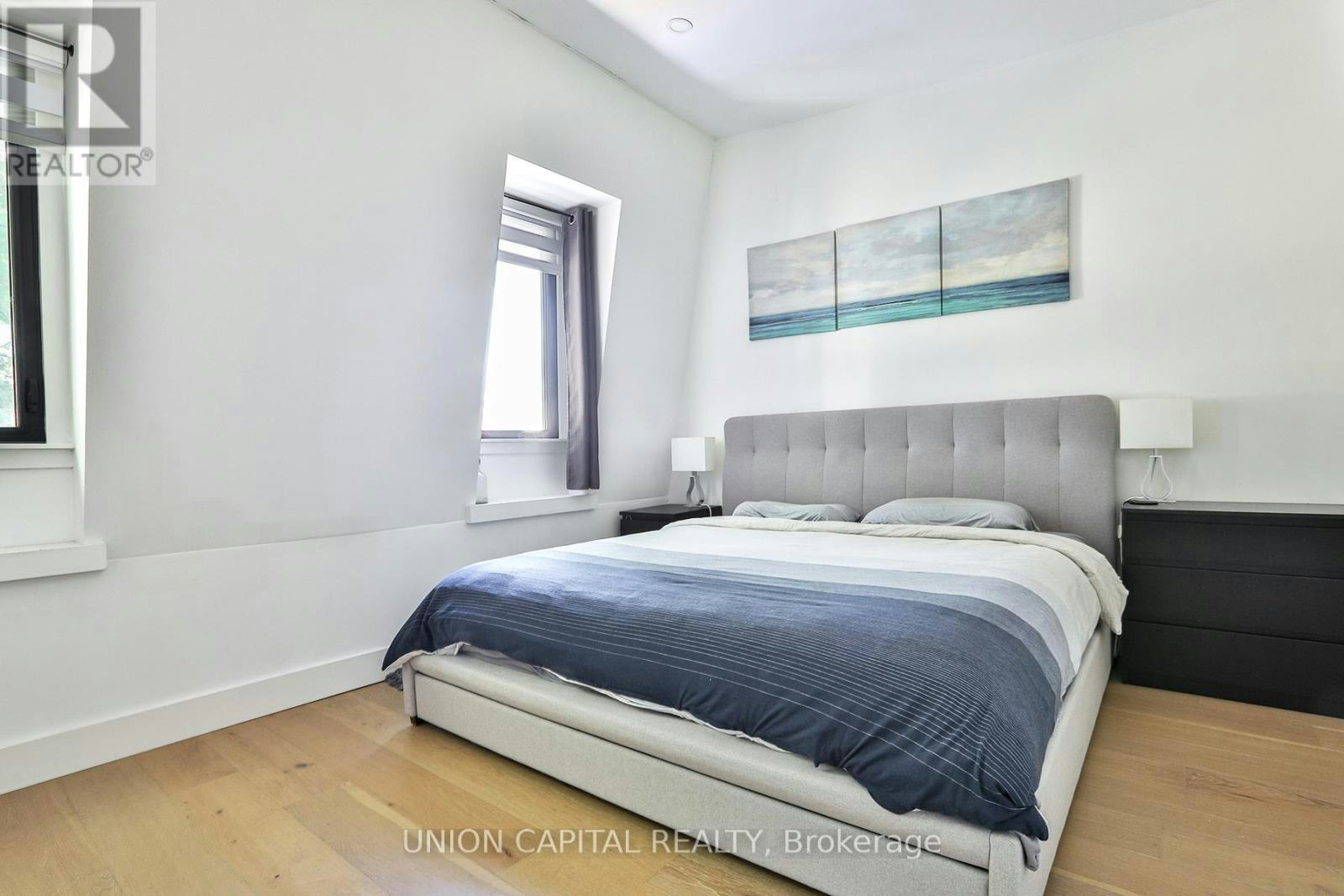 21 Alma Avenue, Toronto, ON, M6J 1N2 - 14